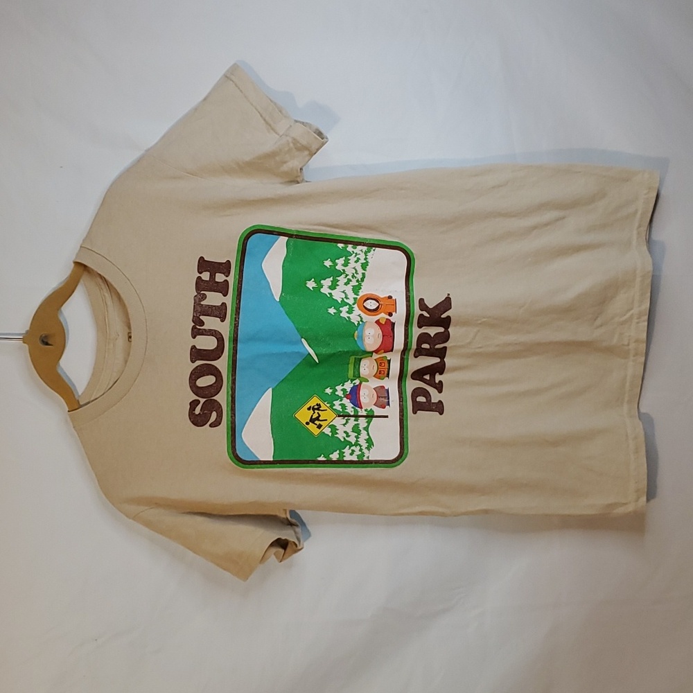 South Park tan t-shirt size small